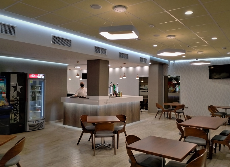 cafeteria-hotel-aljardin2