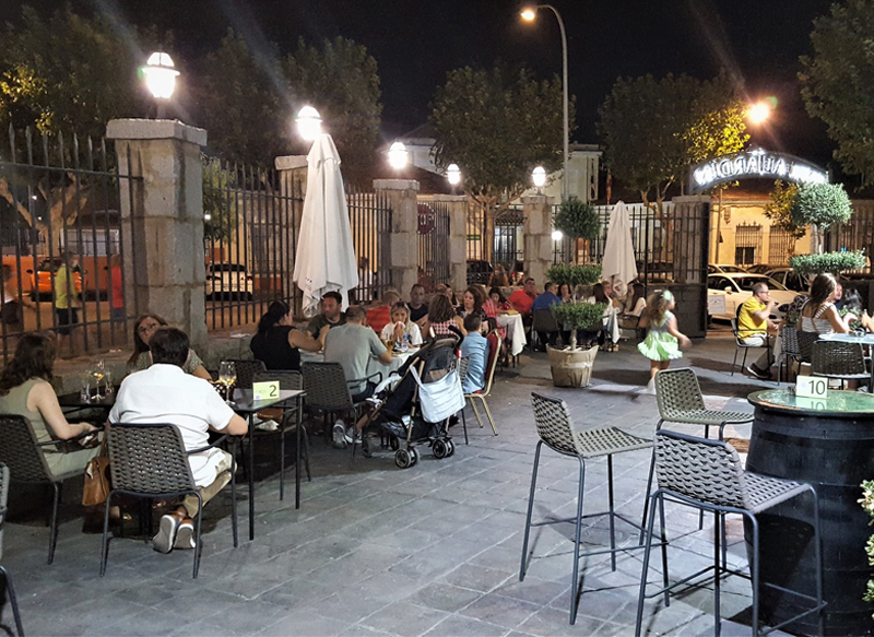 terraza-hotel-aljardin1